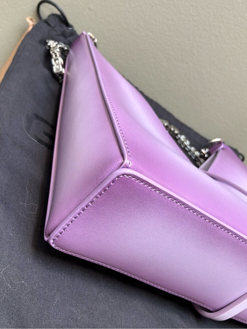 Givenchy Mauve Small Cut Out Bag - Picture 9 of 14